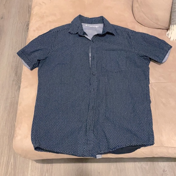 Men’s AirWalk Button Up - Picture 1 of 3
